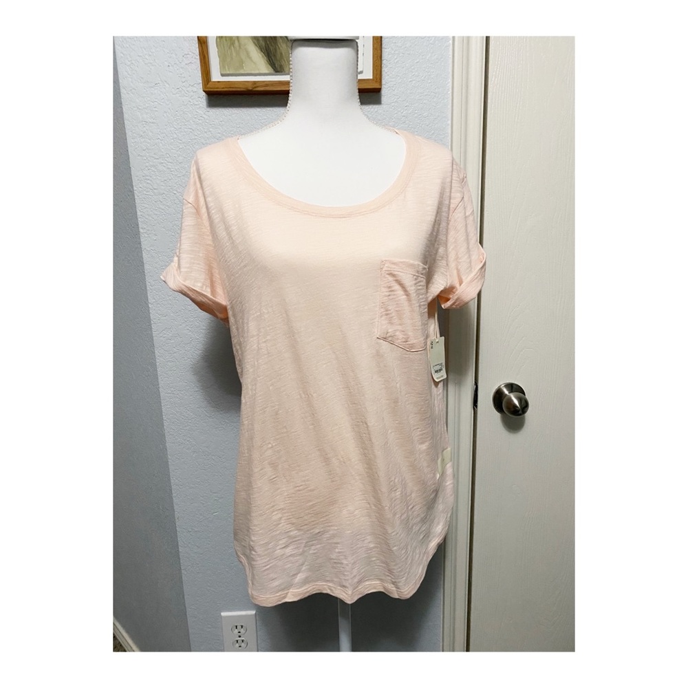 🌻A.n.a. Pearl Blush Tee with Pocket